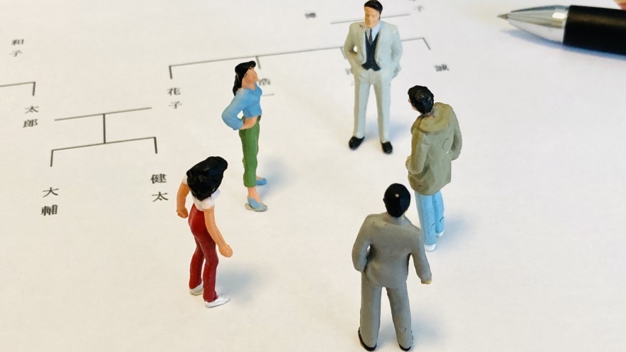 代襲相続とは？ 特徴や数次相続との違い、注意点を解説
